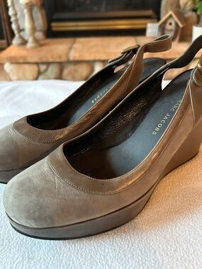 Marc Jacobs Olive Velvety Suede Slingback Platform Wedges, Size 7